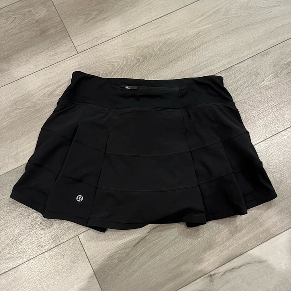 Lululemon Skort - Picture 2 of 3